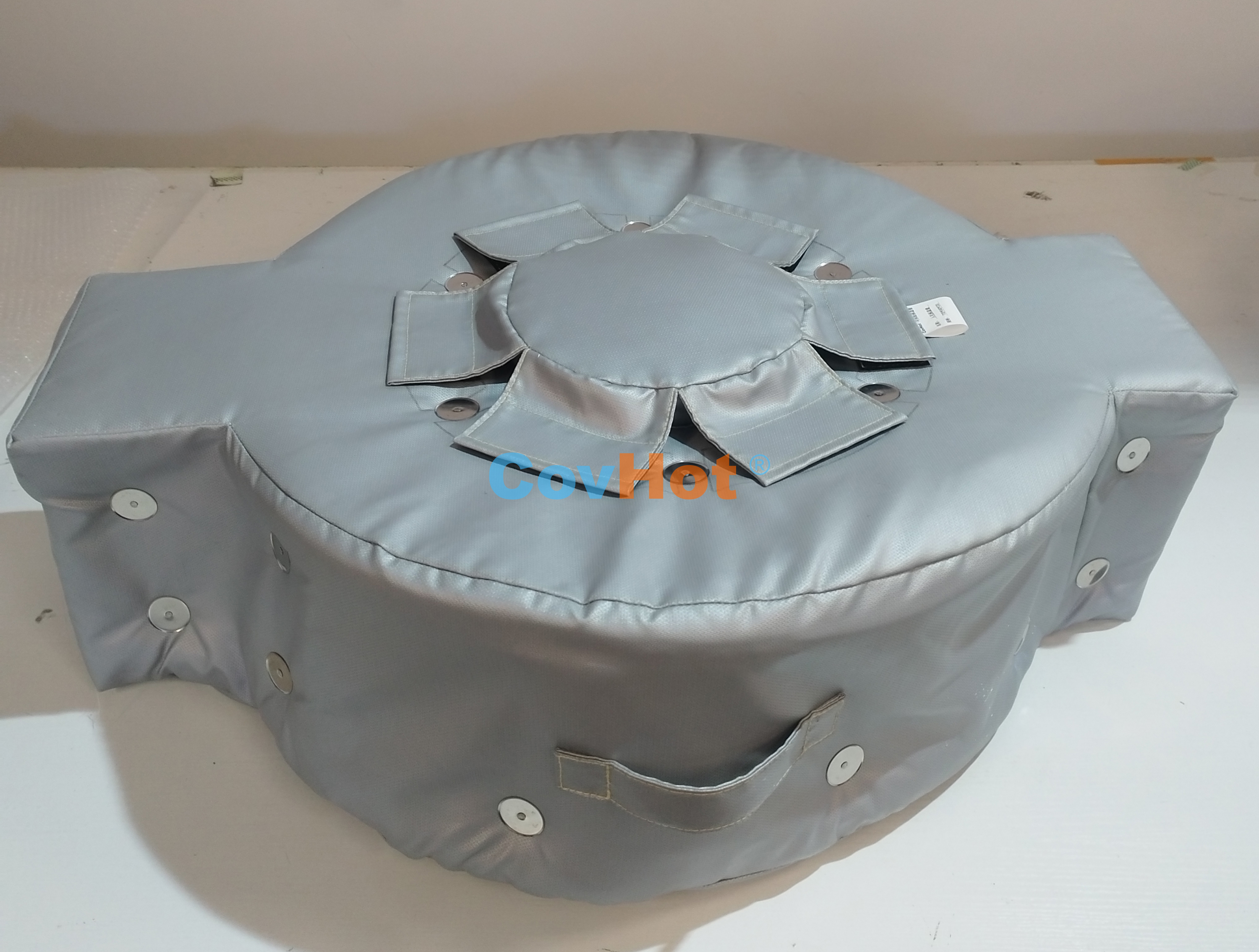 人孔<a href=http://m.hafoxiaoxue.cn/e/tags/?tagname=%E4%BF%9D%E6%B8%A9%E9%9A%94%E7%83%AD target=_blank class=infotextkey>保溫隔熱</a>,可拆卸工業<a href=http://m.hafoxiaoxue.cn/e/tags/?tagname=%E8%AE%BE%E5%A4%87%E4%BF%9D%E6%B8%A9 target=_blank class=infotextkey>設備保溫</a>套